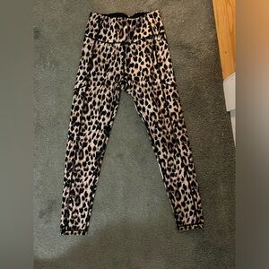 Victoria’s Secret cheetah print legging